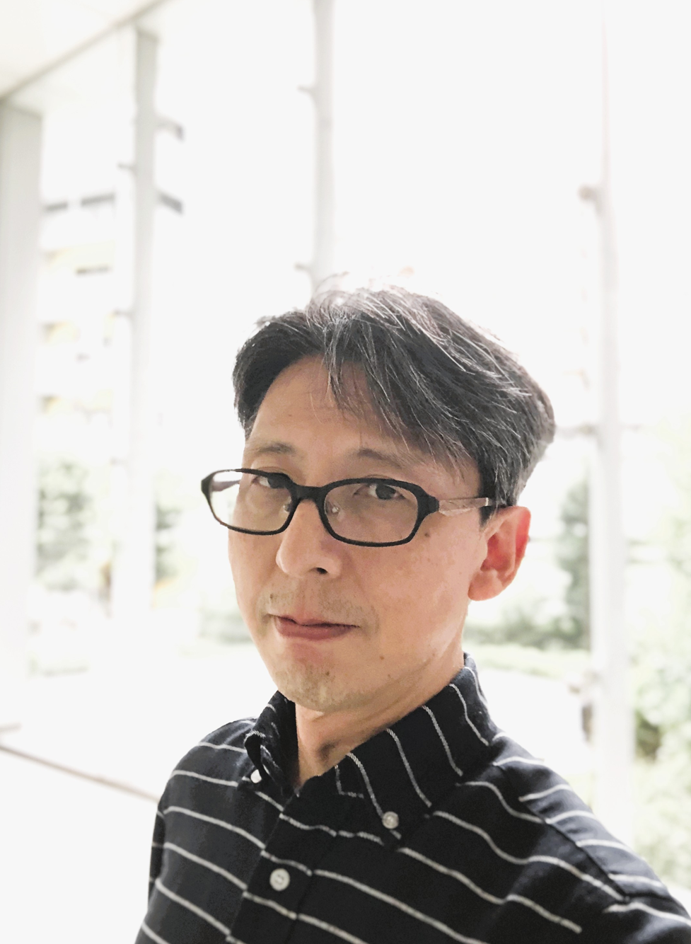 草刈洋氏