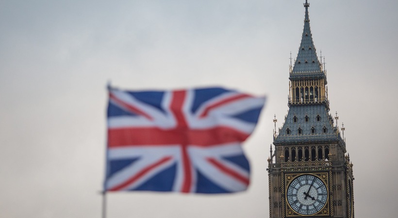 英国「データ法案」をめぐる攻防、400名超のアーティストがAI著作権保護を求め首相に直訴