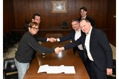 静岡新聞社がグローバル・メディアプラットフォーム「CUE」導入を決定、デジタル変革を加速 画像