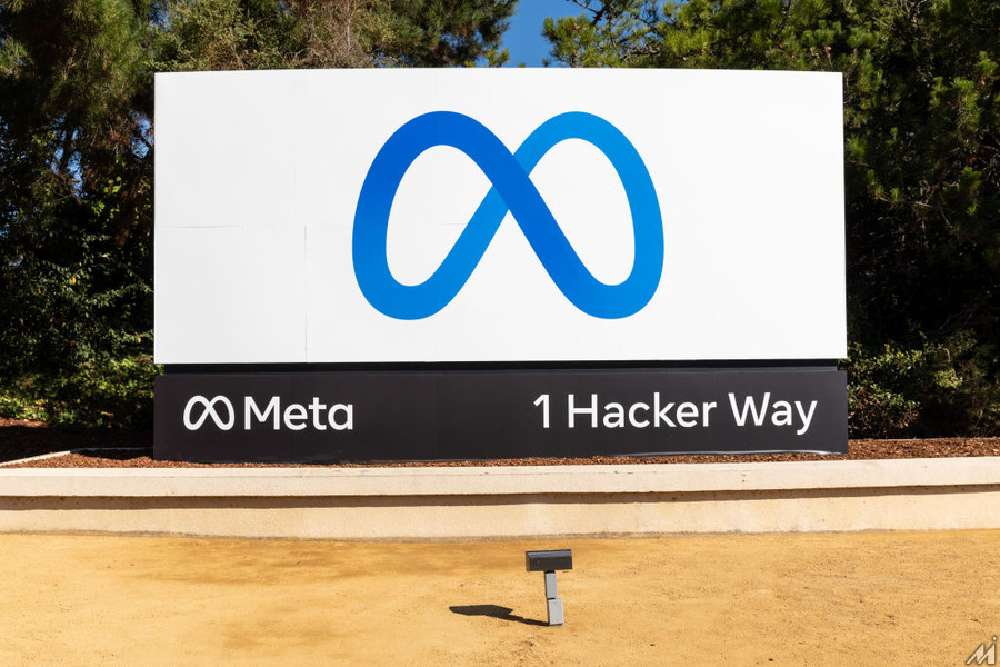 <p>MENLO PARK, CALIFORNIA – OCTOBER 28: Facebook debuts its new company brand, Meta, at their headquarters on October 28, 2021 in Menlo Park, California.  Meta will focus on ushering in a future of the metaverse and beyond. (Photo by Kelly Sullivan/Getty Images for Facebook)</p>