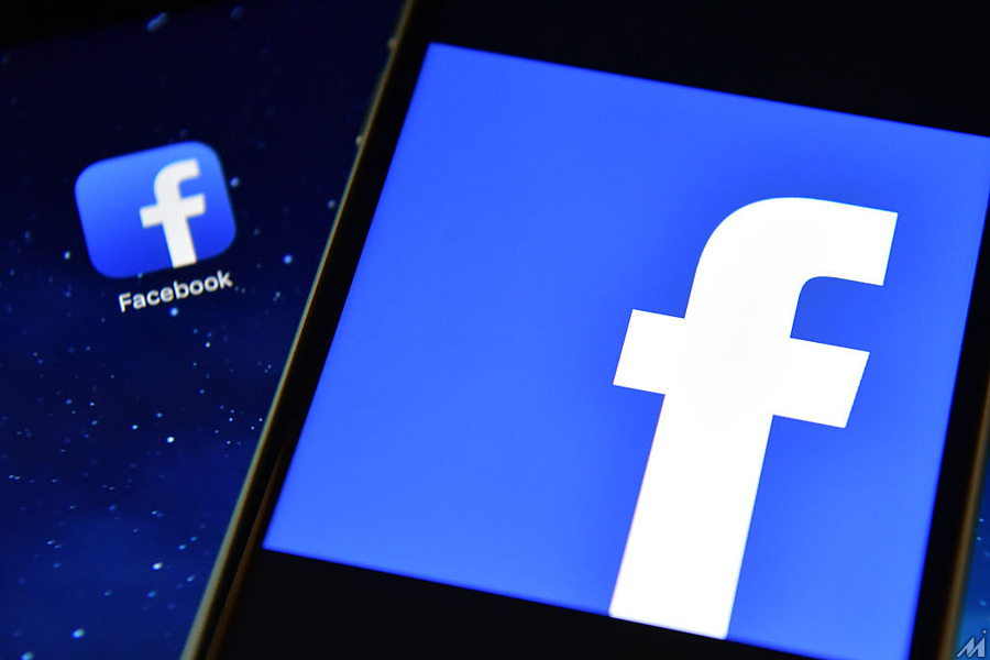<p>LONDON, ENGLAND – AUGUST 03:  The Facebook app logo is displayed on an iPad next to a picture of the Facebook logo on an iPhone on August 3, 2016 in London, England.  (Photo by Carl Court/Getty Images)</p>