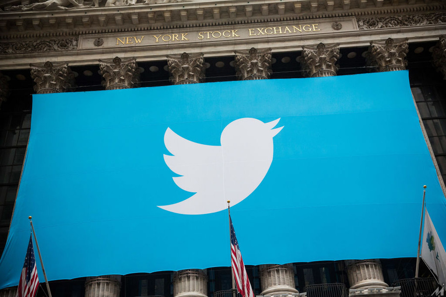 <p>NEW YORK, NY – NOVEMBER 07:  The Twitter logo is displayed on a banner outside the New York Stock Exchange (NYSE) on November 7, 2013 in New York City. Twitter goes public on the NYSE today and is expected to open at USD 26 per share, making the company worth an estimated USD 18 billion.  (Photo by Andrew Burton/Getty Images)</p>