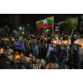 <p>ミャンマーで行われている夜を通じての抗議活動 (Photo by Lauren DeCicca/Getty Images)</p>