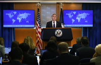 ブリーフィングでロシアの疑惑について述べるブリンケン国務長官、9月13日(Photo by Kevin Dietsch/Getty Images)