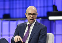 ニューヨーク・タイムズ会長が明かす「反報道の五段階」　圧力の時代にメディアは何を守るのか