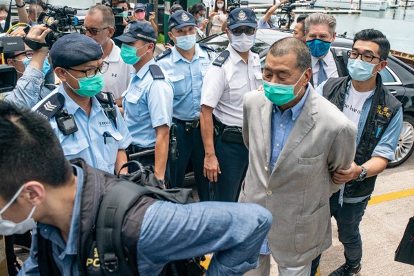 香港の最有力紙「アップルデイリー」創業者の逮捕が象徴する言論の自由の終わり