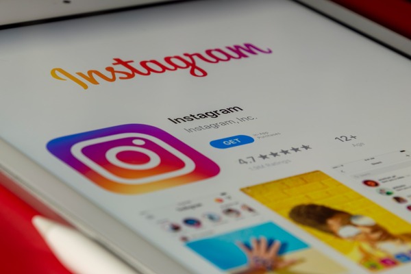 Instagramが10代の若者を保護する新機能を発表・・・利用時間の抑制やプライバシー保護を強化 画像